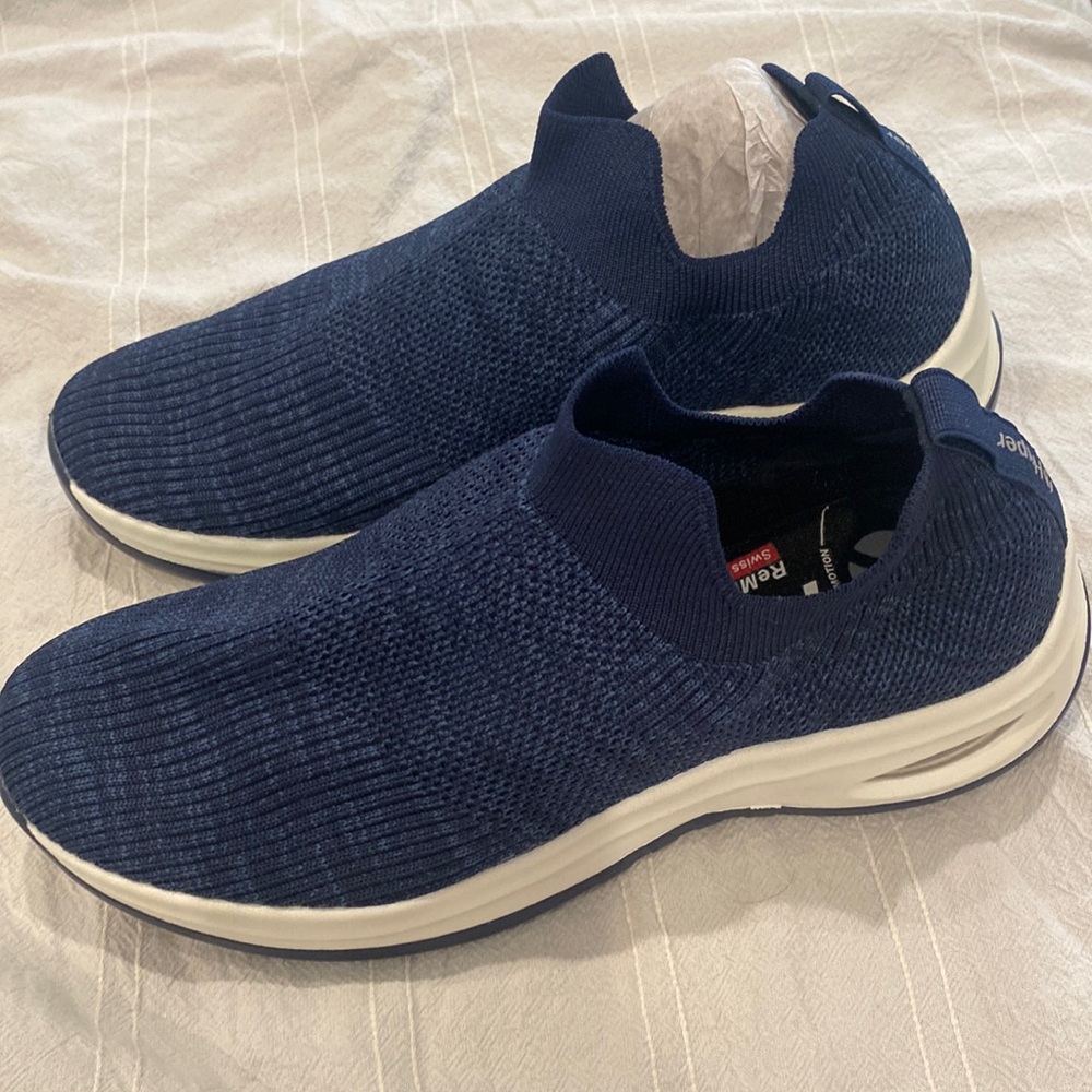 Slip on sneakers